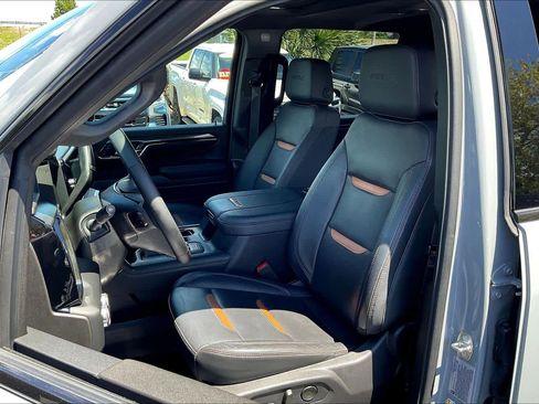 Used 2024 GMC Sierra 2500 AT4 w/ Technology Package AWD/4WD image 24