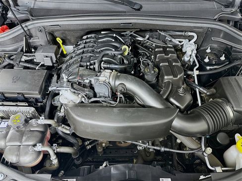 Used 2023 Dodge Durango SXT Launch Edition image 31