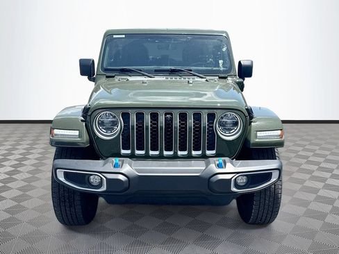 Used 2022 Jeep Wrangler Unlimited Sahara w/ Cold Weather Group AWD/4WD image 2