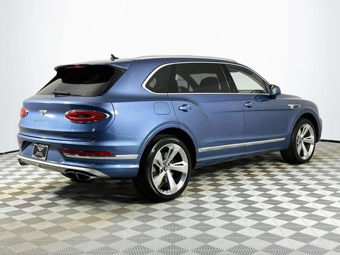 Used 2023 Bentley Bentayga Extended Wheelbase AWD/4WD image 9