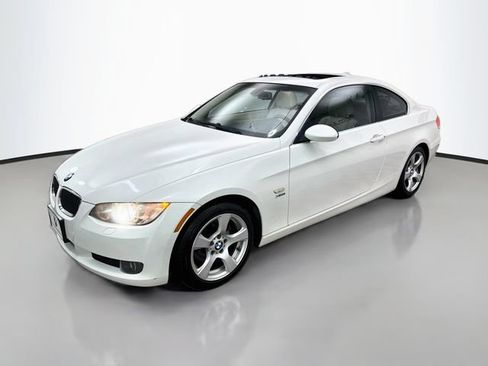 Used 2009 BMW 328i xDrive Coupe AWD/4WD image 3