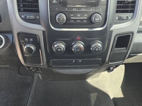 Used 2017 RAM 1500 ST w/ SXT Appearance Group AWD/4WD image 13