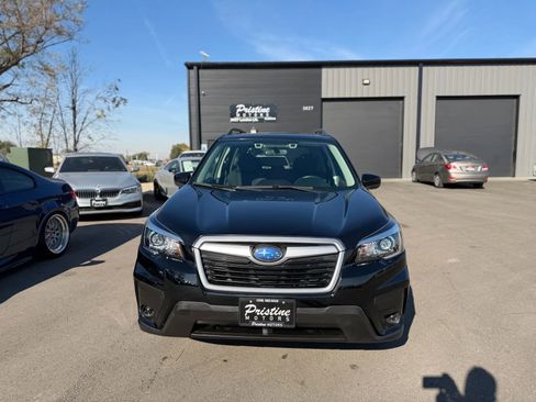 Used 2019 Subaru Forester Premium image 2
