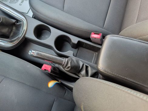 Used 2017 Chevrolet Cruze LT FWD image 17