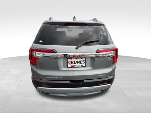 Used 2023 GMC Acadia SLT image 9