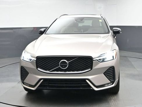 New 2026 Volvo XC60 B5 Plus w/ Protection Package Premier AWD/4WD image 3