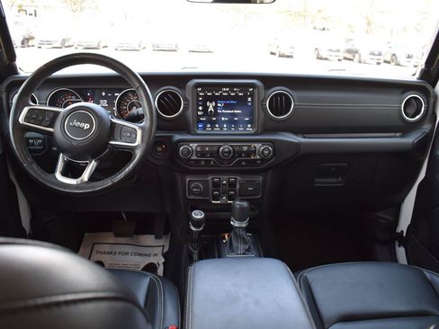 Used 2022 Jeep Gladiator Overland w/ Popular Equipment Package AWD/4WD image 32