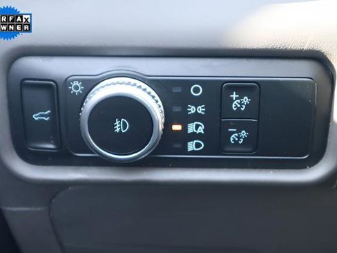 Used 2023 Ford Explorer Platinum w/ Premium Technology Package image 15