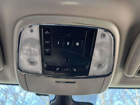 Used 2018 Dodge Durango GT w/ Technology Group image 38