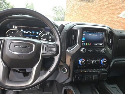 Used 2020 GMC Sierra 3500 Denali w/ Denali Ultimate Package image 11