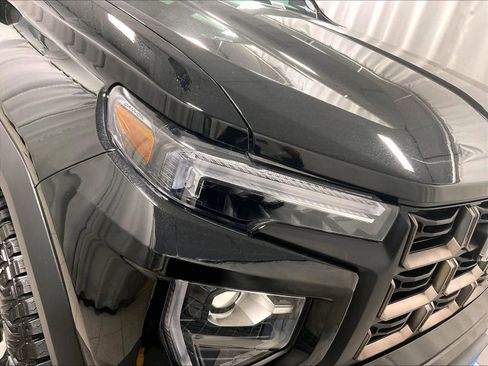 Used 2024 GMC Canyon AT4X image 33