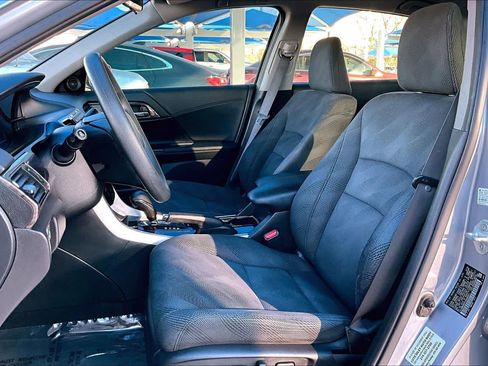 Used 2017 Honda Accord Hybrid Sedan image 8