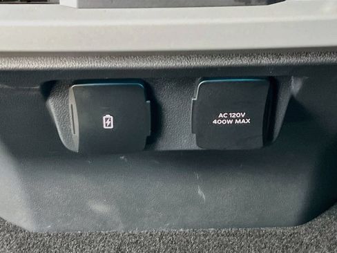 Used 2024 Ford F150 Lariat AWD/4WD image 26