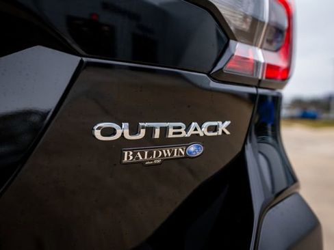 New 2025 Subaru Outback Limited w/ Popular Package #2 image 18