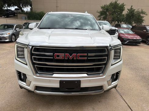 Used 2021 GMC Yukon SLT RWD image 2
