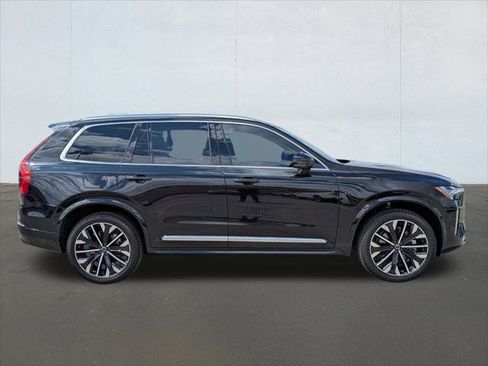 Used 2025 Volvo XC90 B6 Ultra w/ Protection Package Premier AWD/4WD image 6