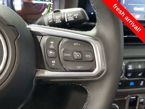 Certified 2025 Jeep Wrangler Unlimited Sahara AWD/4WD image 25