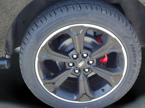 Used 2022 Ford Expedition Limited image 9