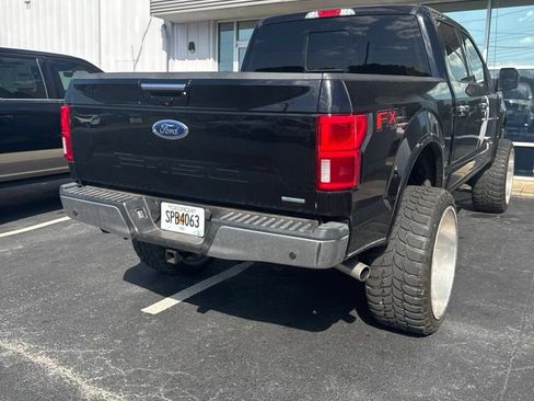 Used 2018 Ford F150 Lariat w/ Equipment Group 502A Luxury AWD/4WD image 4