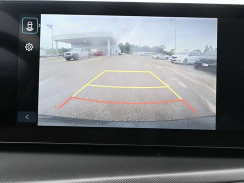 Used 2026 Hyundai Santa Fe SEL FWD image 17
