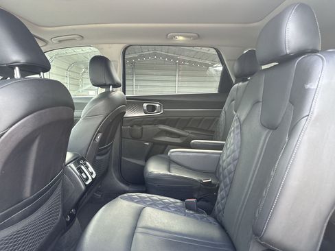 Certified 2022 Kia Sorento SX FWD image 22