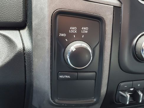 Used 2014 RAM 1500 Express image 21