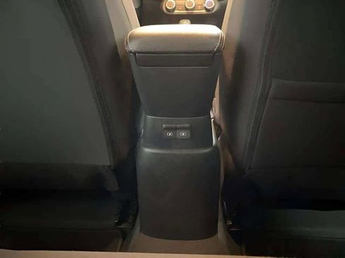 Used 2021 Nissan Versa S image 72