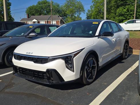 New 2026 Kia K4 GT-Line Turbo FWD image 3