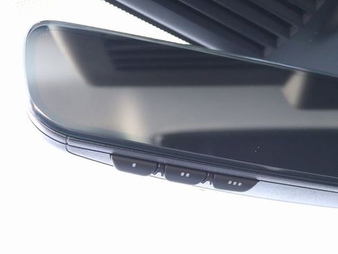 Used 2025 Mitsubishi Outlander SEL image 13