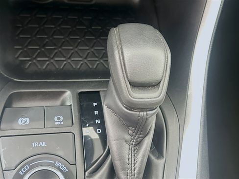 Used 2025 Toyota RAV4 XLE image 25