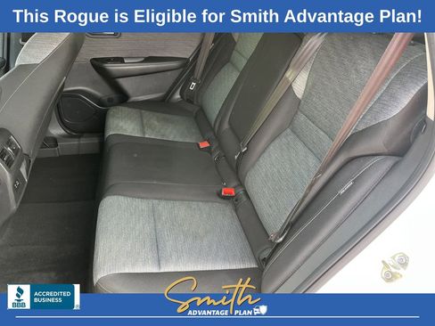 Used 2023 Nissan Rogue SV image 17