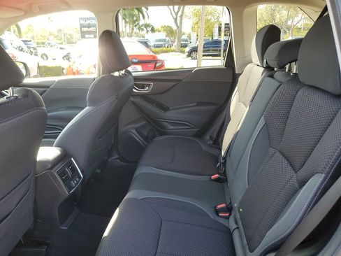 Used 2020 Subaru Forester Premium image 14