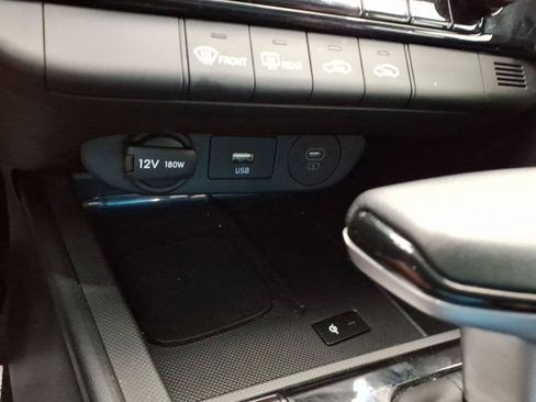 Certified 2025 Hyundai Elantra SEL FWD image 25