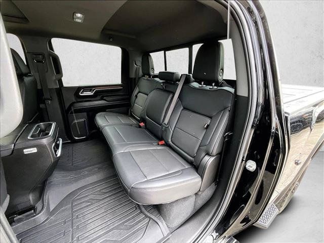 Used 2025 GMC Sierra 2500 Denali w/ Denali Reserve Package AWD/4WD image 28