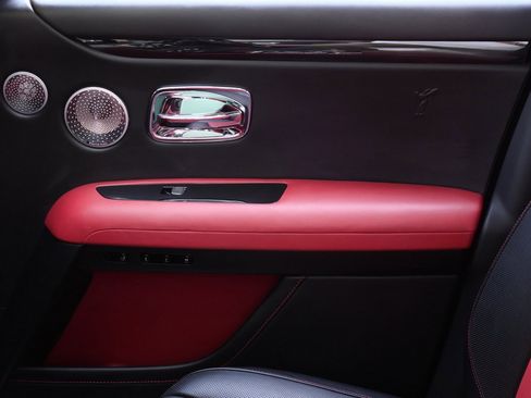 Used 2022 Rolls-Royce Ghost w/ Ghost Package image 10