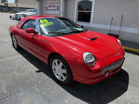 Used 2004 Ford Thunderbird RWD image 3