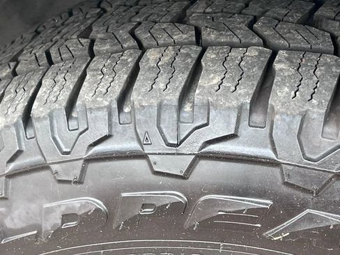 Certified 2024 Ford Escape ST-Line w/ Tech Pack #1 AWD/4WD image 8