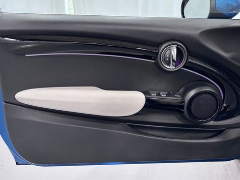 Used 2023 MINI Cooper Convertible w/ Signature Upholstery Package FWD image 16