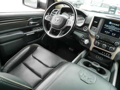 Used 2021 RAM 1500 Laramie AWD/4WD image 9