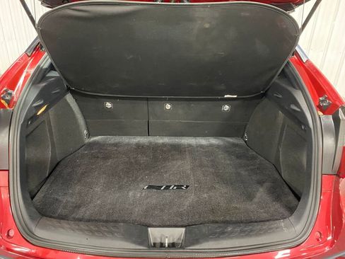 Used 2018 Toyota C-HR XLE image 11