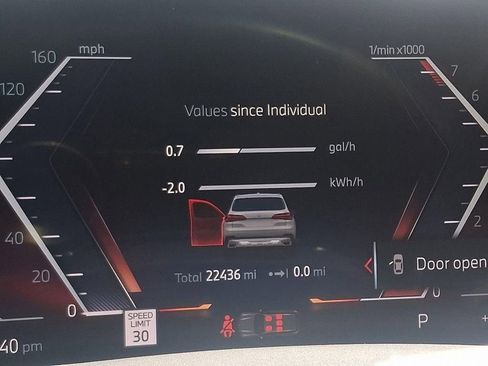 Certified 2025 BMW X5 xDrive50e w/ Climate Comfort Package image 21