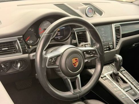 Used 2018 Porsche Macan S AWD/4WD image 17
