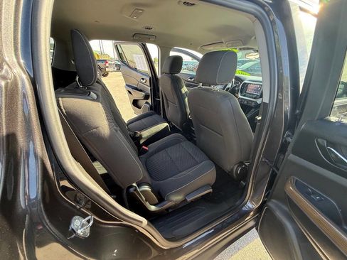 Used 2019 GMC Acadia SLE w/ Driver Alert Package I AWD/4WD image 16