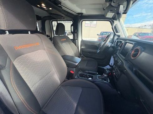 Certified 2023 Jeep Gladiator Mojave w/ Cold Weather Group image 31