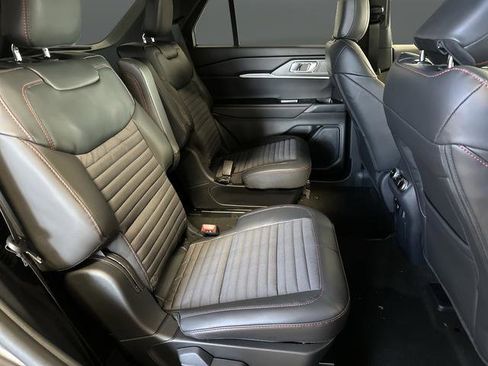 New 2026 Ford Explorer ST-Line image 34