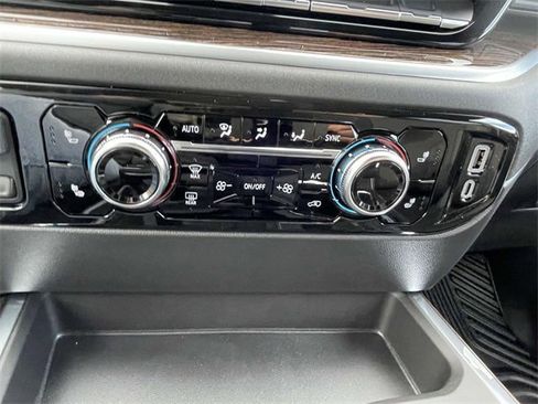 New 2026 GMC Sierra 1500 Elevation image 14