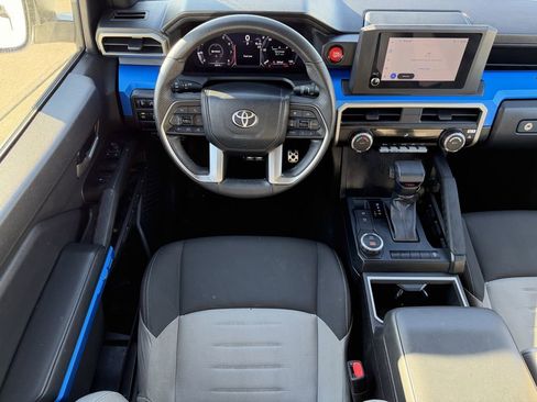 Used 2024 Toyota Tacoma TRD Sport image 14