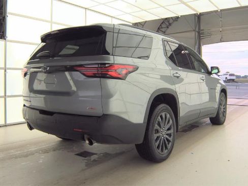 Used 2023 Chevrolet Traverse RS AWD/4WD image 5