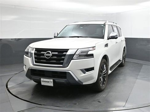 Used 2024 Nissan Armada Platinum w/ Captain's Chairs Package image 30