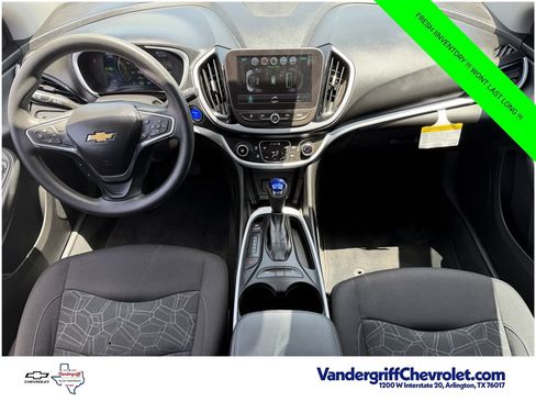 Used 2018 Chevrolet Volt LT FWD image 10